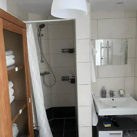 Luxurioeses 10min Zum Universitaet Homestay Kassel