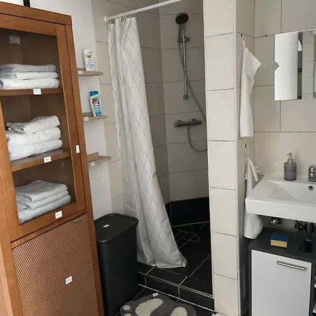 Privatunterkunft Luxuriöses 10min Zum Universität *