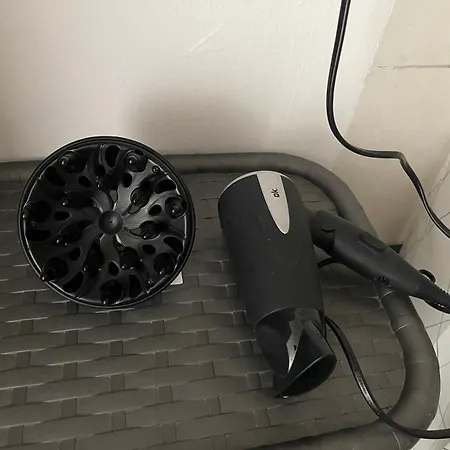 Luxurioeses 10min Zum Universitaet Δωμάτια σε οικογενειακή κατοικία