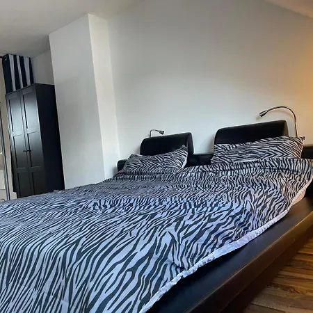 Homestay Luxurioeses 10min Zum Universitaet *