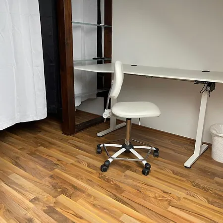 Luxurioeses 10min Zum Universitaet Homestay Kassel