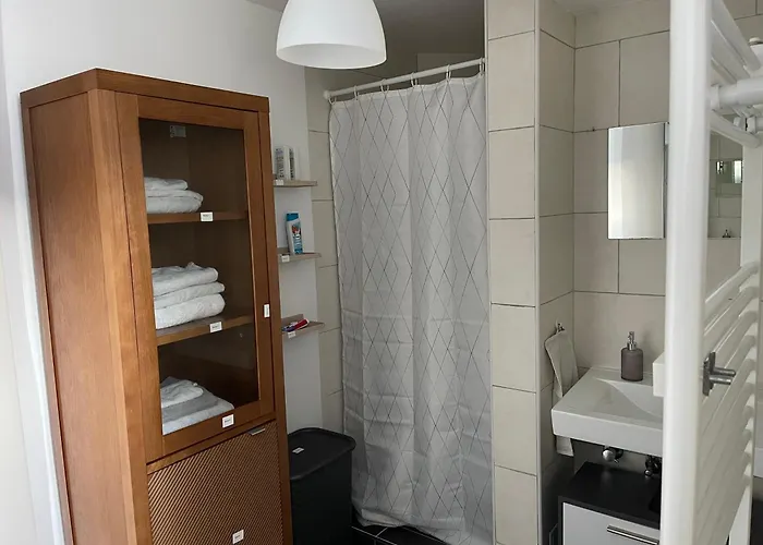 Luxurioeses 10min Zum Universitaet *